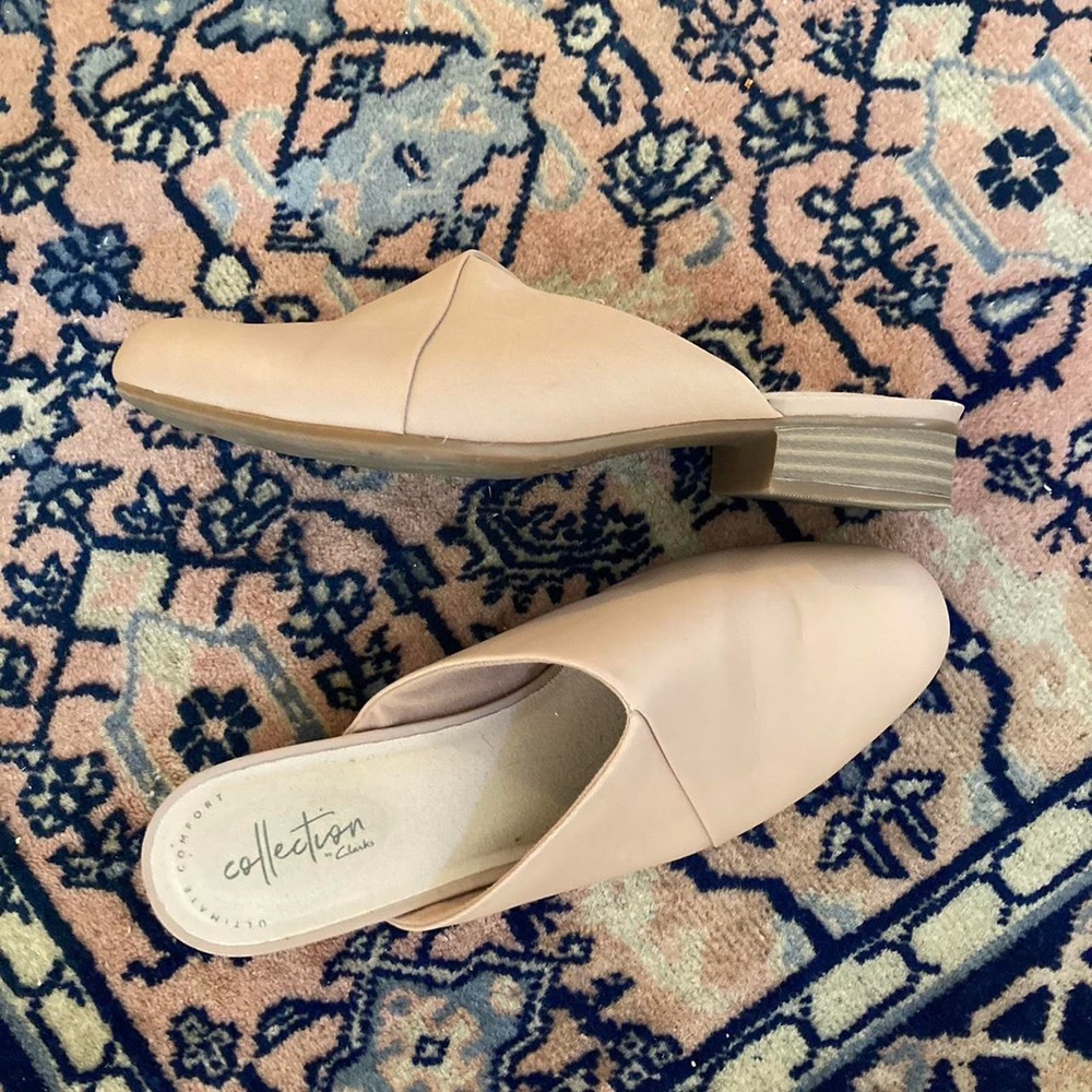 Clarks tan leather slides